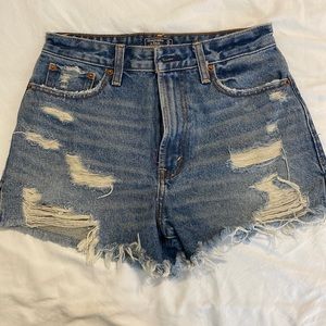 Abercrombie women’s high rise jean shorts size 25, 0R